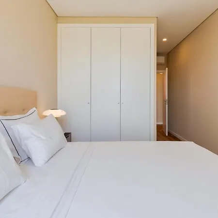 Prime Penthouse, By Match Setúbal